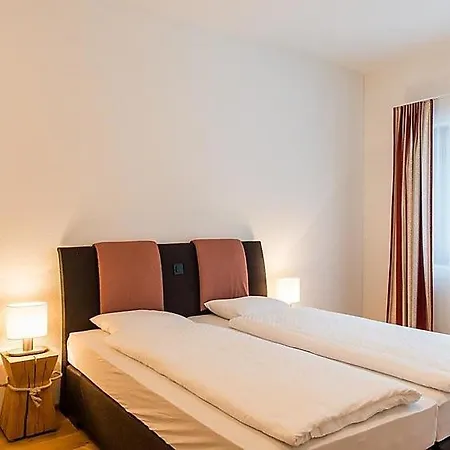 아파트 Sleeps 8 Wifi *